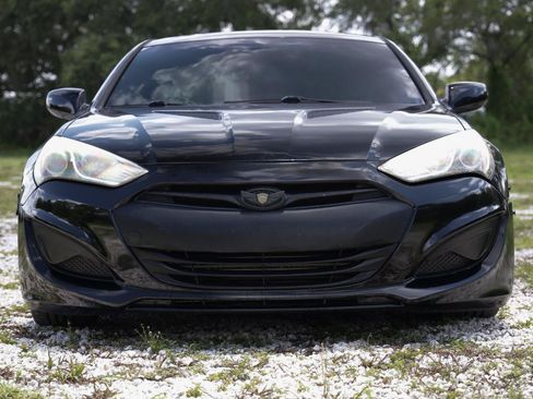 Used 2013 Hyundai Genesis 2.0T RWD image 19