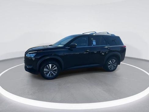 Certified 2023 Nissan Pathfinder SL w/ Lighting Package (N92) AWD/4WD image 5