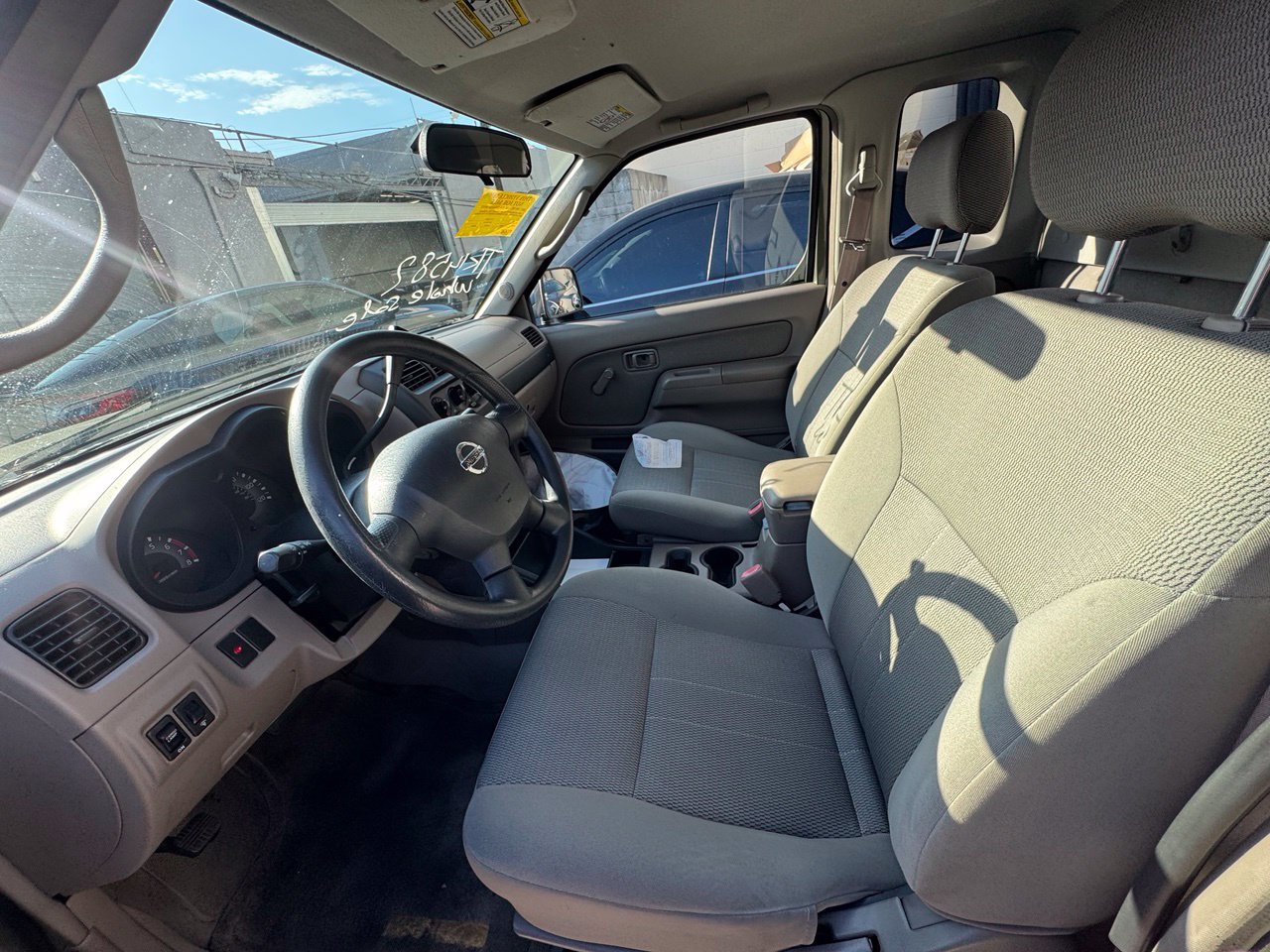 Used 2003 Nissan Frontier XE w/ Value Truck Pkg RWD image 2