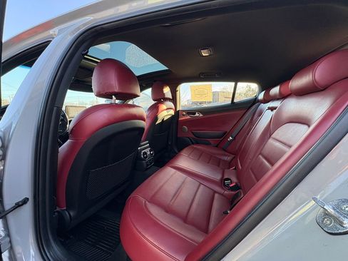 Used 2021 Kia Stinger GT2 image 25