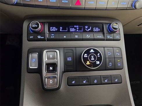 Used 2020 Hyundai Palisade Limited w/ Winter Weather Package image 21