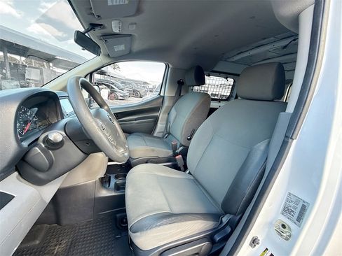 Used 2021 Nissan NV200 S w/ Sliding Door Glass Package image 22