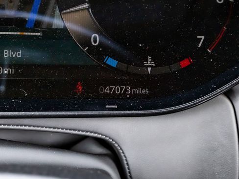 Used 2022 Land Rover Range Rover SE image 17