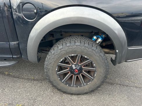 Used 2017 Ford F150 Raptor w/ Equipment Group 801A Mid AWD/4WD image 10