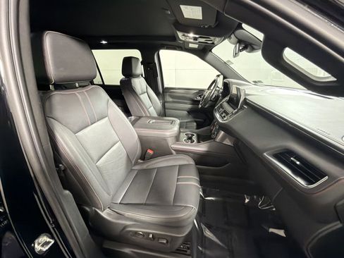 Used 2023 Chevrolet Suburban RST w/ Luxury Package image 28