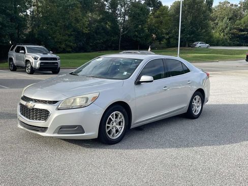 Used 2014 Chevrolet Malibu LS FWD image 3