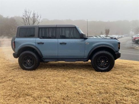 Used 2023 Ford Bronco Wildtrak image 37