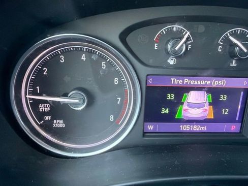 Used 2021 Buick Enclave Premium w/ Sun and Sites Package FWD image 4