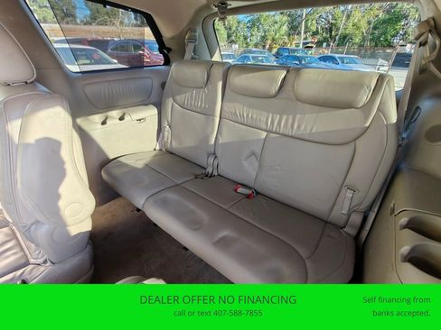 Used 2005 Toyota Sienna XLE image 13