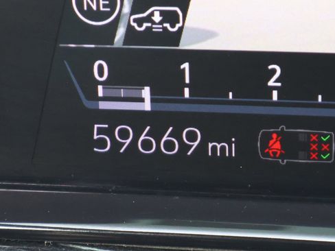 Used 2022 Cadillac Escalade ESV Sport w/ Touring Package image 36