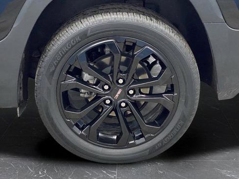 Used 2022 GMC Terrain SLE w/ Driver Convenience Package image 34