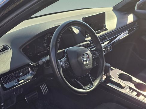 Used 2023 Honda Civic Sport image 10