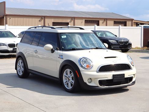 Used 2012 MINI Cooper Clubman S FWD image 9