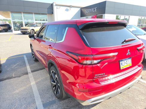Used 2022 Mitsubishi Outlander SE AWD/4WD image 5