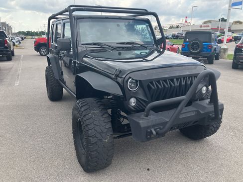 Used 2015 Jeep Wrangler Unlimited Sport w/ Connectivity Group AWD/4WD image 1