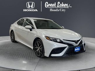 Used 2023 Toyota Camry SE w/ Cold Weather Package video 1