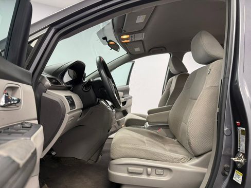 Used 2015 Honda Odyssey EX image 38