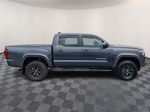 Used 2023 Toyota Tacoma SR5 AWD/4WD image 7