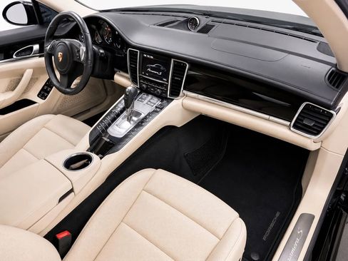 Used 2014 Porsche Panamera S w/ Premium Package Plus RWD image 18