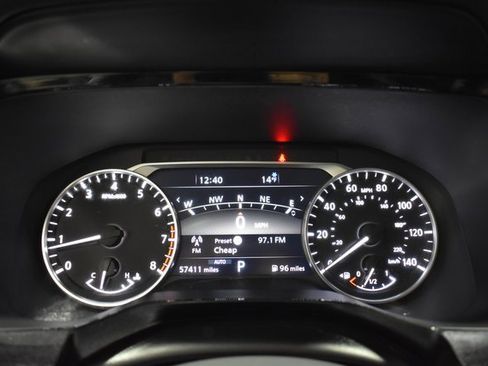 Used 2022 Nissan Pathfinder SL w/ Lighting Package (N92) image 28