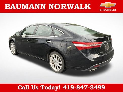Used 2013 Toyota Avalon XLE Touring FWD image 3