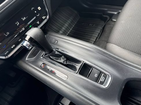 Used 2021 Honda HR-V EX image 30