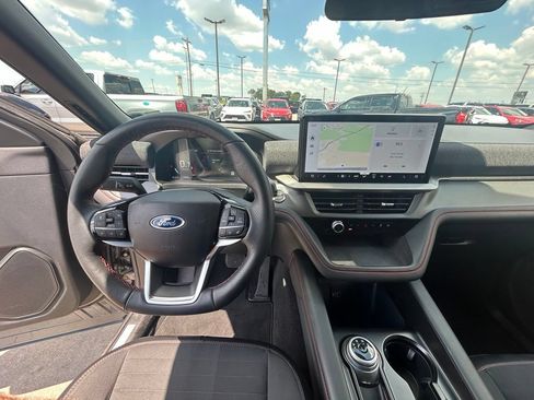 Used 2026 Ford Explorer ST-Line AWD/4WD image 10