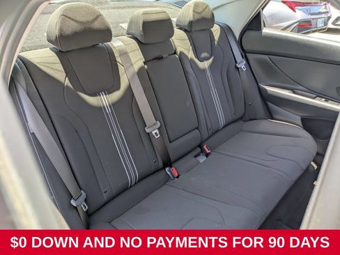 Used 2025 Hyundai Elantra SEL FWD image 27