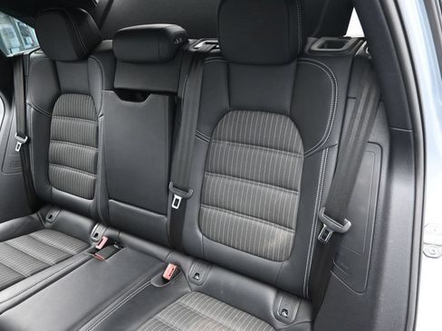 Used 2024 Porsche Macan AWD/4WD image 16