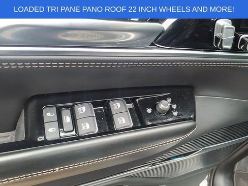 Used 2023 Jeep Grand Wagoneer L Series II AWD/4WD image 23