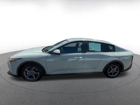 Used 2025 Kia K4 LXS FWD image 9