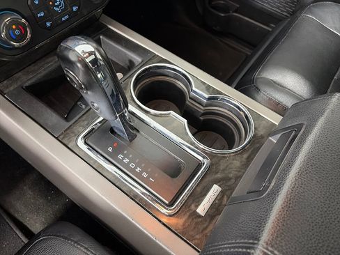 Used 2017 Ford Expedition EL Limited w/ Equipment Group 301A AWD/4WD image 22