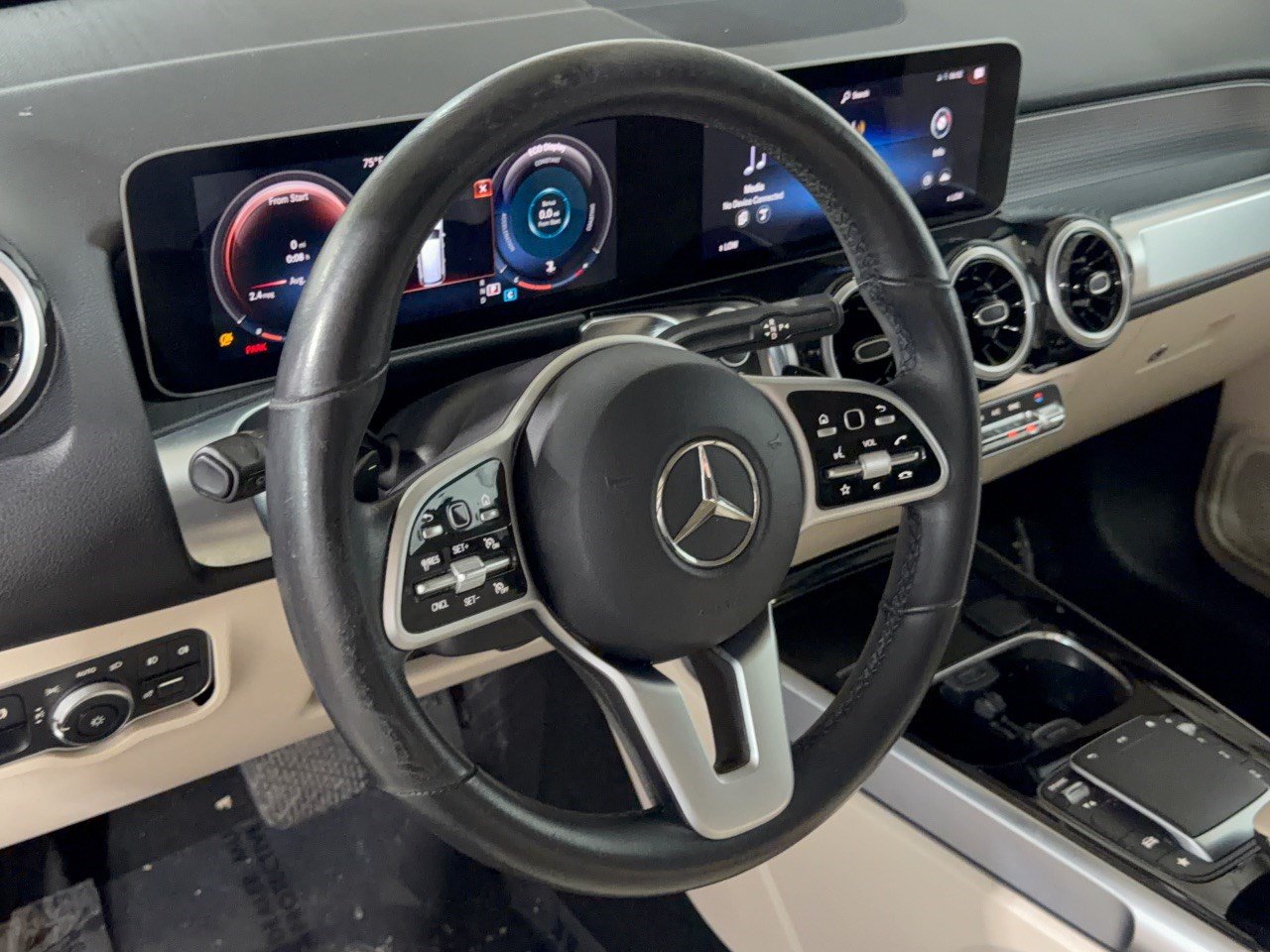 Used 2021 Mercedes-Benz GLB 250 image 10