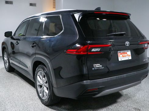 Used 2025 Toyota Grand Highlander AWD Hybrid image 9