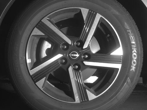 Used 2025 Nissan Sentra SV image 12