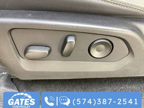 Used 2023 Chevrolet Colorado ZR2 w/ ZR2 Convenience Package III image 17