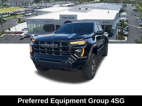 Used 2025 GMC Canyon AT4 w/ Technology Plus Package AWD/4WD image 3