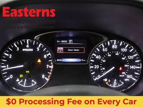 Used 2020 Nissan Pathfinder SL AWD/4WD image 18