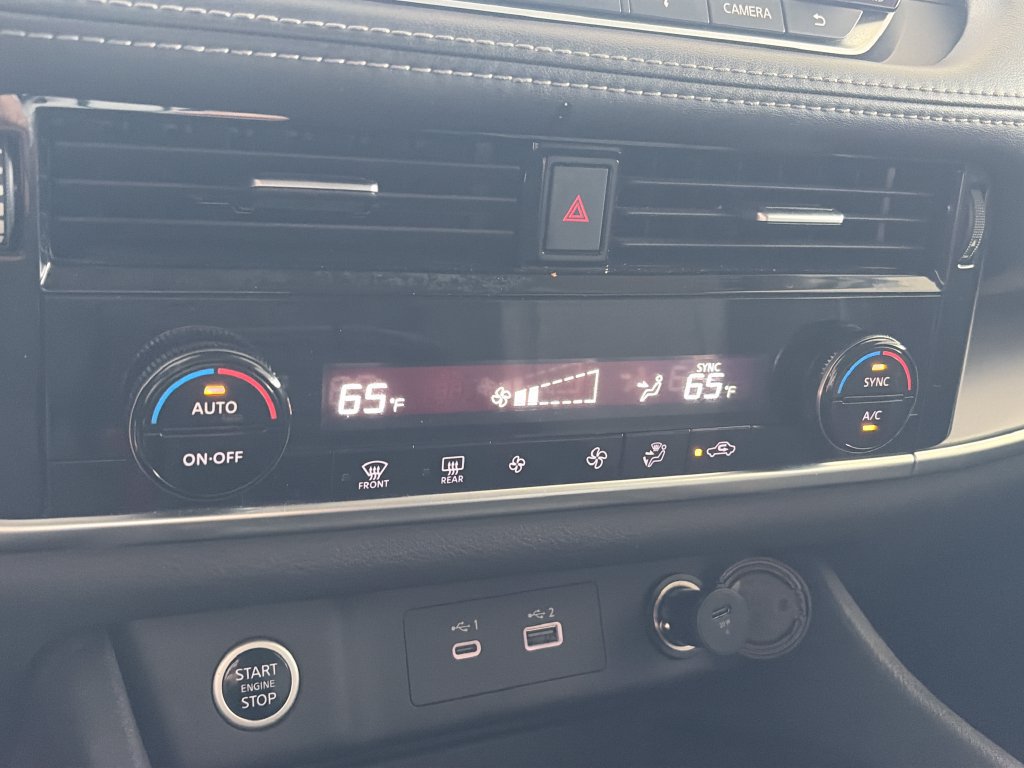 Used 2023 Nissan Rogue SV FWD image 22