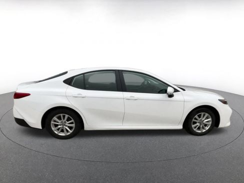 Used 2025 Toyota Camry LE image 16