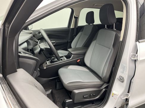 Used 2018 Ford Escape SE w/ SE Sync 3 Package image 9