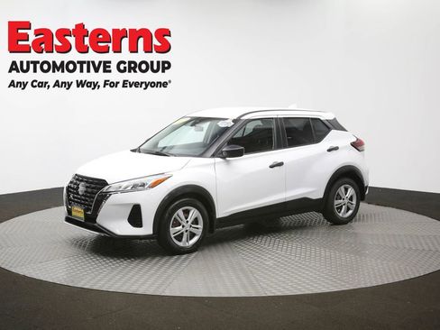 Used 2021 Nissan Kicks S image 53