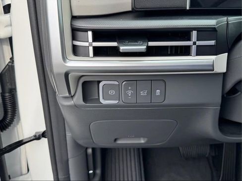 New 2026 Hyundai Santa Fe SE image 15