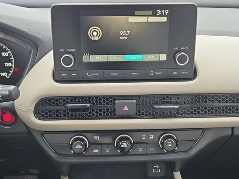 Used 2023 Honda HR-V LX image 20