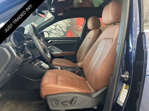 Used 2023 Audi Q3 2.0T Premium w/ Convenience Package image 11