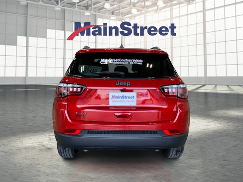 New 2026 Jeep Compass Latitude AWD/4WD image 4