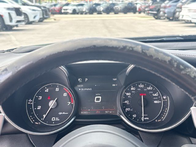 Used 2018 Alfa Romeo Giulia Ti w/ Quick Order Package 22X Lusso AWD/4WD image 17