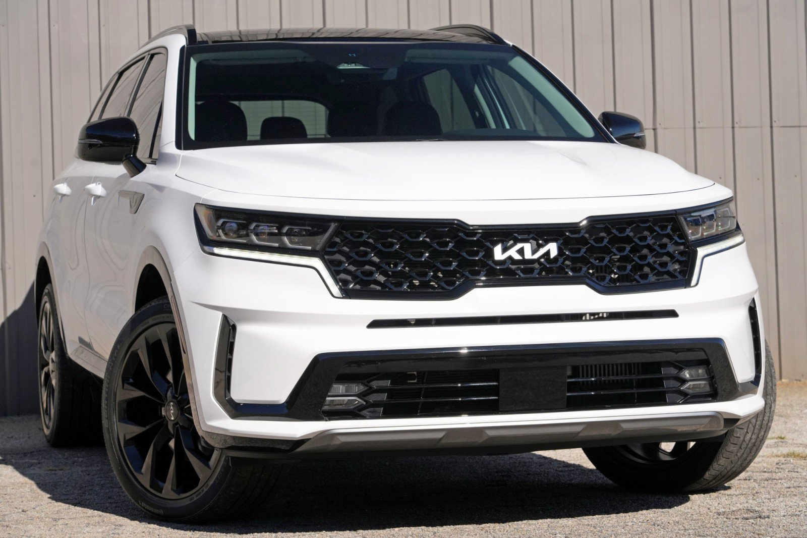 Used 2023 Kia Sorento SX AWD/4WD image 2