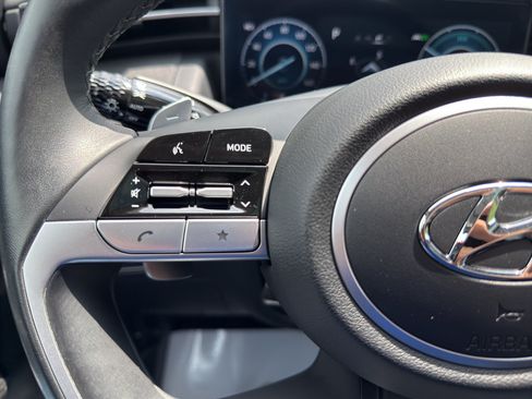 Certified 2023 Hyundai Tucson Limited AWD/4WD image 26