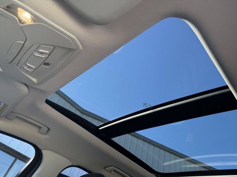 Used 2018 Ford Escape SEL FWD image 12